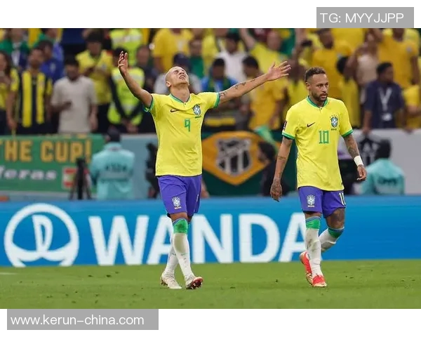 守护荣耀与梦想世界顶级足球明星的隐秘保镖生活揭秘