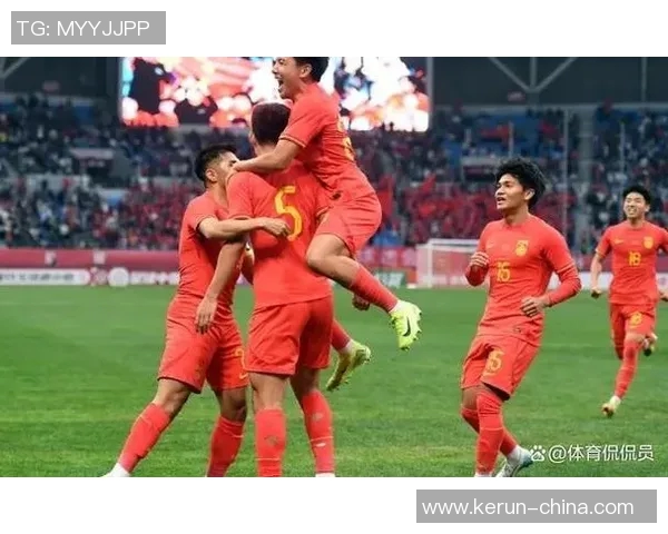 足球明星欢庆新年朋友圈分享喜悦与祝福的精彩瞬间 足球明星欢庆新年朋友圈分享喜悦与祝福的精彩瞬间