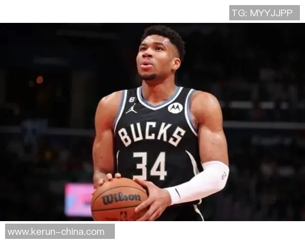 字母哥选择观望雄鹿夺冠前景不急于签署提前续约合同 字母哥选择观望雄鹿夺冠前景不急于签署提前续约合同